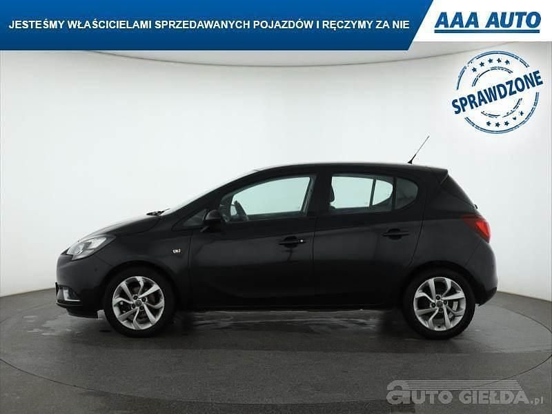 Używany Opel Corsa 2015 Czarny Hatchback