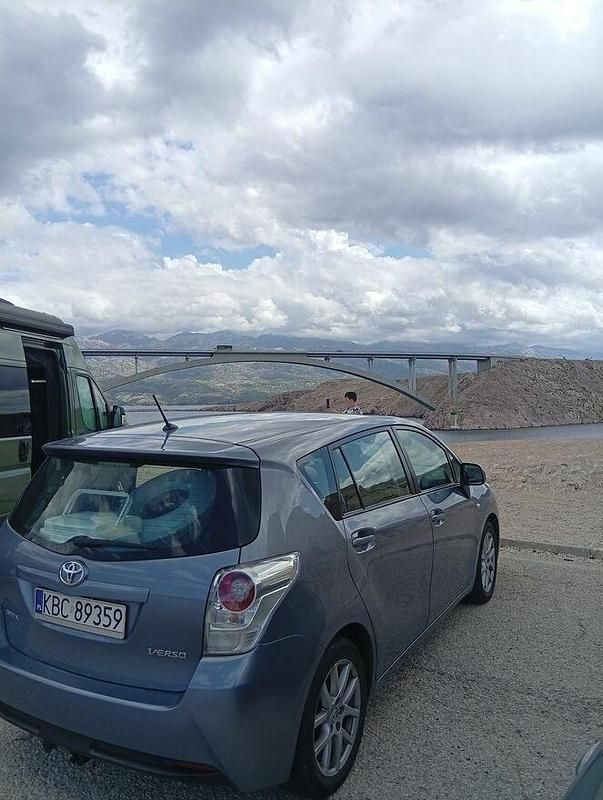 Używany Toyota Verso 147 KM (108 kW) 2009 Inny kolor Minivan