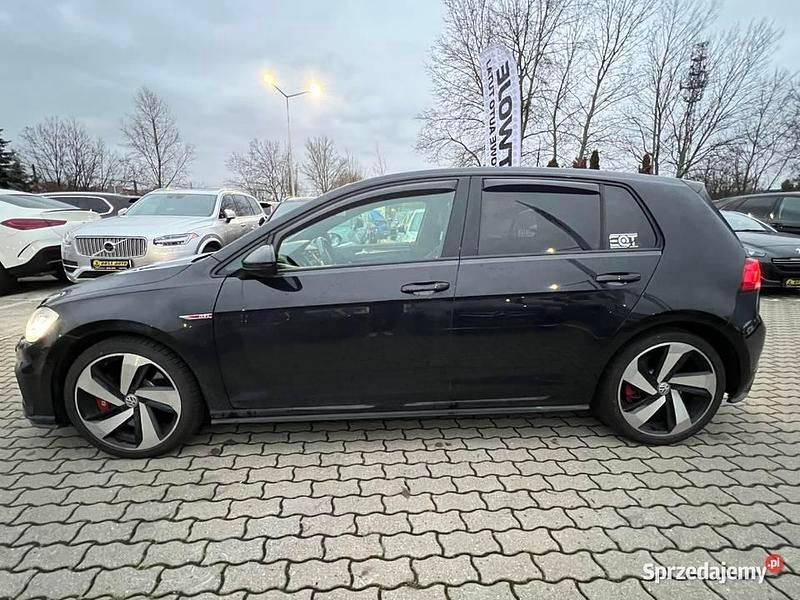 Używany VW Golf VII GTI 2018 Czarny Hatchback