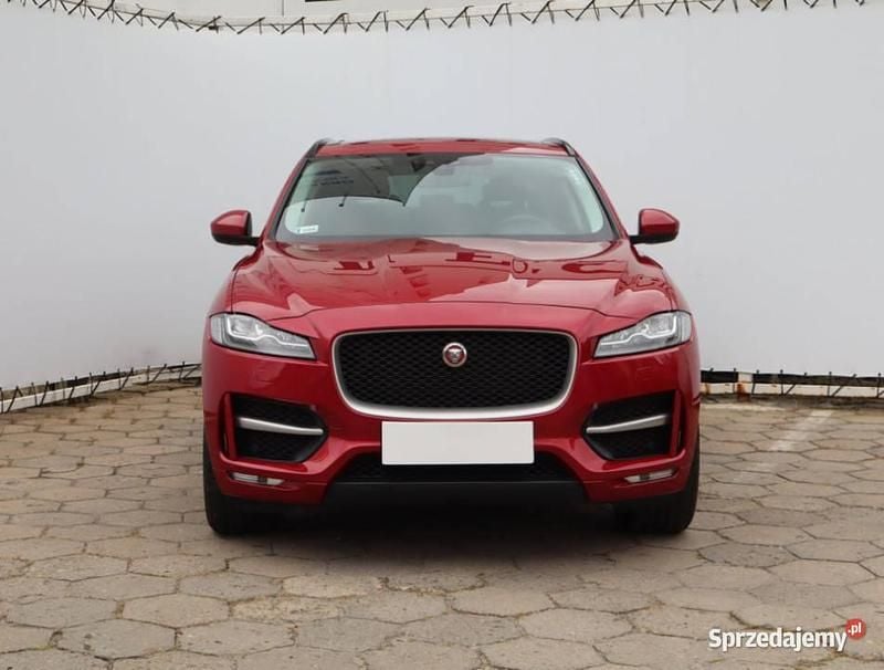 Czerwony Używany 2017 Jaguar F-Pace SUV | 73 999 zł (Drogi) - Obraz 1/4