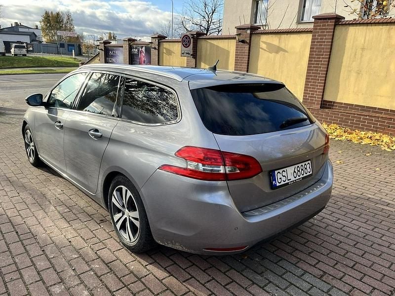 Używany Peugeot 308 SW 130 KM (95 kW) 2015 Szary Kombi