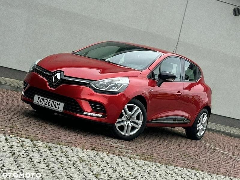 Czerwony Używany 2017 Renault Clio IV LIMITED Sedan/Limuzyna | 33 900 zł (Uczciwa cena) - Obraz 1/4
