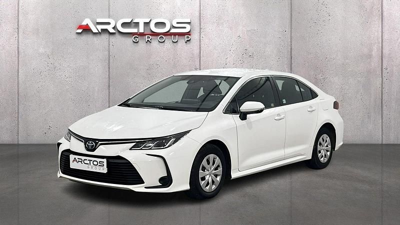 Biały Używany 2022 Toyota Corolla Active Sedan/Limuzyna | 65 900 zł (Uczciwa cena) - Obraz 1/4