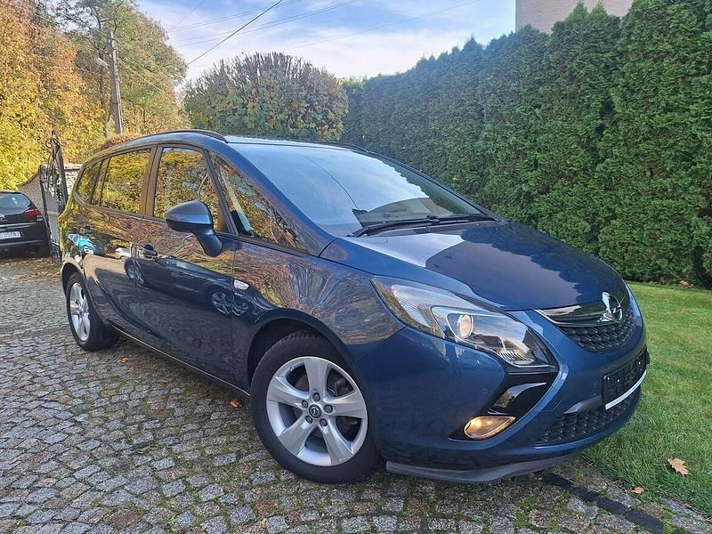 Niebieski Używany 2015 Opel Zafira drive Minivan | 33 900 zł (Uczciwa cena) - Obraz 1/4
