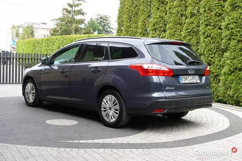 Używany Ford Focus 101 KM (74 kW) 2013 Szary Kombi