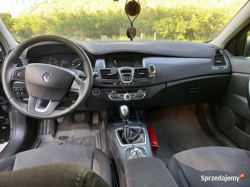 Czarny Używany 2009 Renault Laguna III Kombi | 14 000 zł (Uczciwa cena) - Obraz 1/4