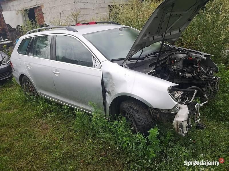 Srebrny Używany 2011 VW Golf VI Kombi | 5900 zł - Obraz 1/4