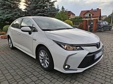 Biały Używany 2022 Toyota Corolla Sedan/Limuzyna | 69 000 zł (Dobra cena) - Obraz 1/4