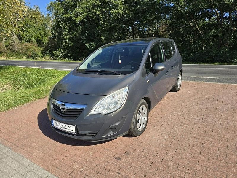 Szary Używany 2013 Opel Meriva Minivan | 24 900 zł (Uczciwa cena) - Obraz 1/4