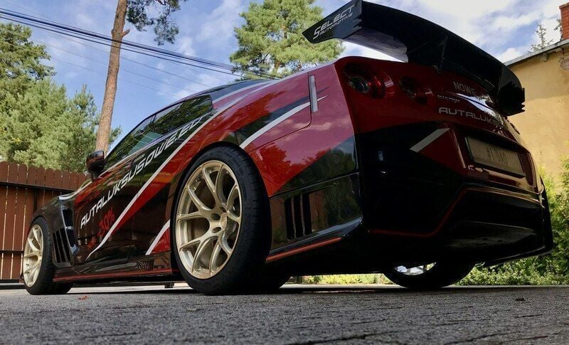 Używany Nissan GT-R GT 2018 Czerwony Coupe