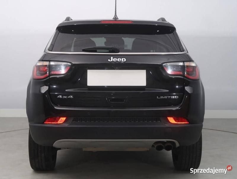 Czarny Używany 2018 Jeep Compass SUV | 78 499 zł (Uczciwa cena) - Obraz 1/4