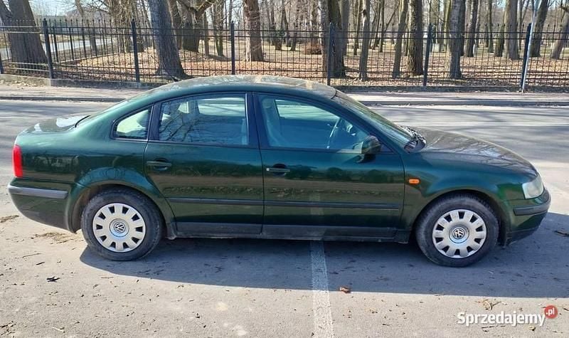 Używany VW Passat 1997 Zielony Sedan/Limuzyna