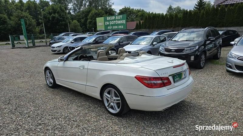 Biały Używany 2013 Mercedes E350 Kabriolet | 72 900 zł (Uczciwa cena) - Obraz 1/4