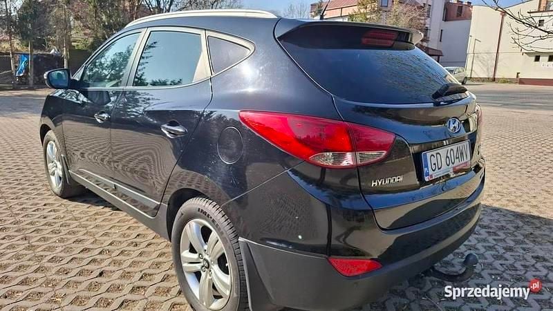 Czarny Używany 2012 Hyundai ix35 SUV | 38 900 zł (Uczciwa cena) - Obraz 1/4