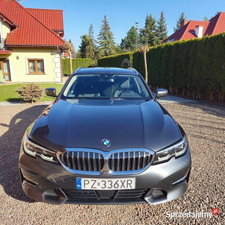 Grafitowy Używany 2021 BMW 320 Kombi | 128 000 zł (Drogi) - Obraz 1/4