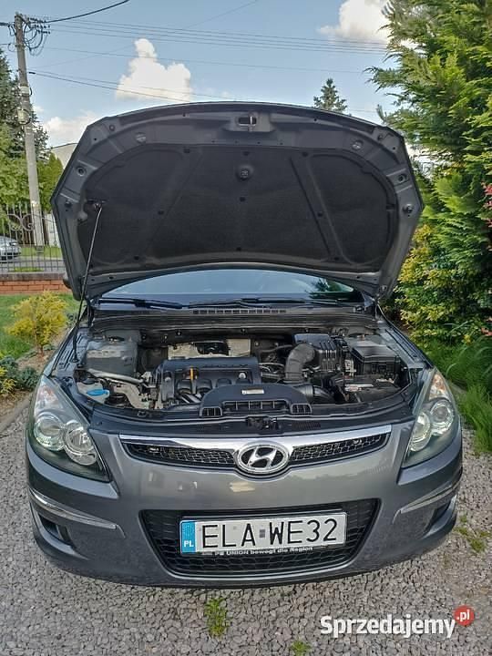 Szary Używany 2009 Hyundai i30 Kombi | 14 800 zł (Uczciwa cena) - Obraz 1/4