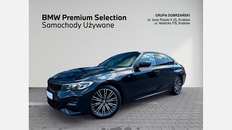 Black sapphire metallic metalizowany Używany 2022 BMW 320 Shadowline Sedan/Limuzyna | 149 000 zł (Uczciwa cena) - Obraz 1/3