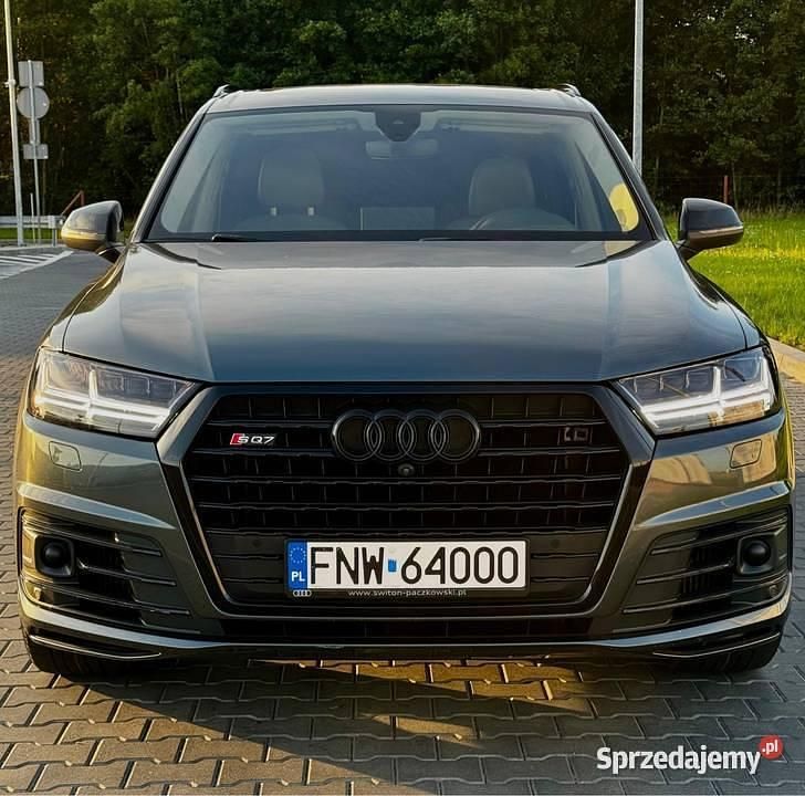 Szary Używany 2017 Audi SQ7 SUV | 189 900 zł - Obraz 1/4