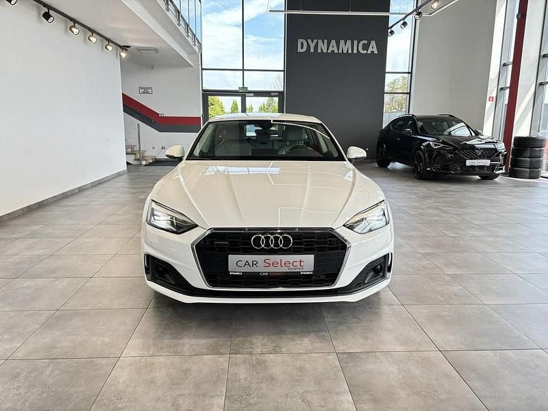 Biały Używany 2021 Audi A5 Coupe | 132 900 zł (Dość drogi) - Obraz 1/2