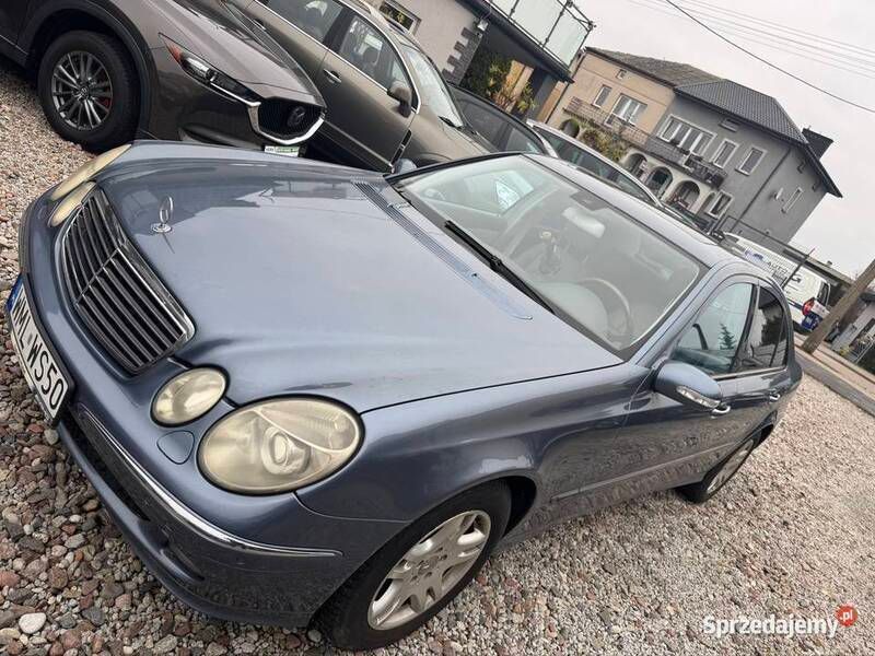 Używany Mercedes E320 2004 Szary Sedan/Limuzyna