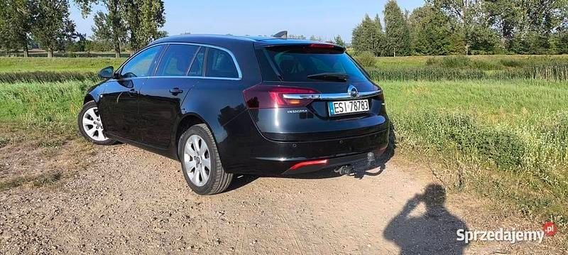 Czarny Używany 2016 Opel Insignia Kombi | 26 000 zł (Dobra cena) - Obraz 1/4
