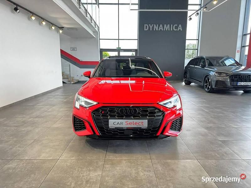 Czerwony Używany 2024 Audi S3 Premium Hatchback | 189 900 zł (Uczciwa cena) - Obraz 1/3