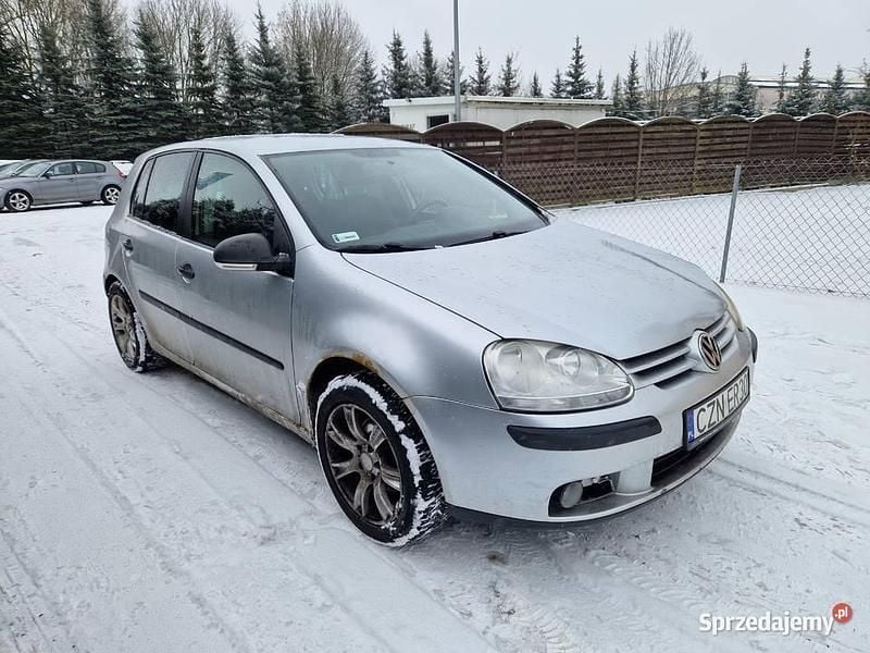 Używany VW Golf V 2007 Srebrny Hatchback