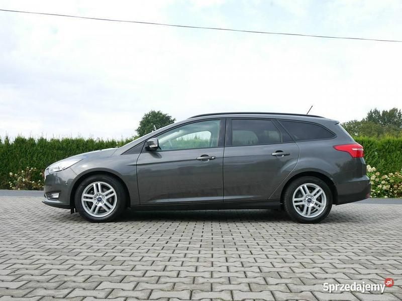 Szary Używany 2017 Ford Focus Business Edition Kombi | 34 700 zł (Dobra cena) - Obraz 1/4