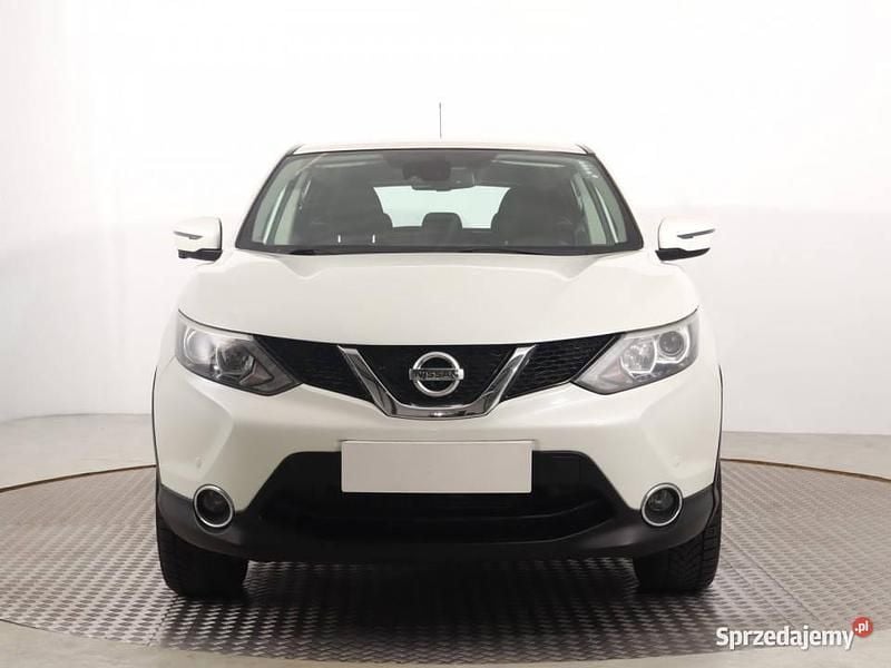 Biały Używany 2016 Nissan Qashqai SUV | 47 999 zł (Dobra cena) - Obraz 1/4