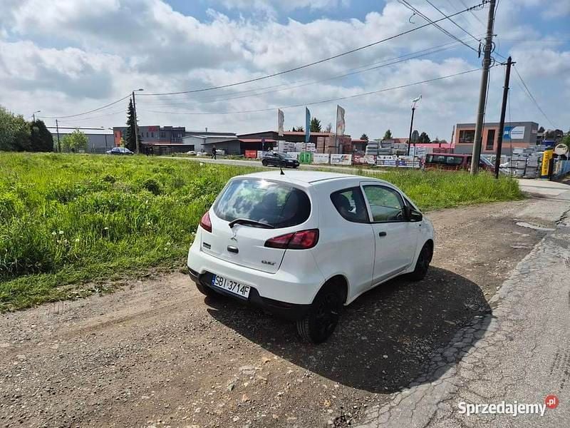 Biały Używany 2009 Mitsubishi Colt Hatchback | 6400 zł (Uczciwa cena) - Obraz 1/4