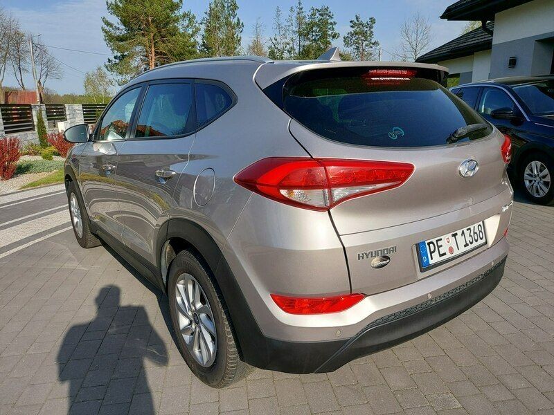 Używany Hyundai Tucson 115 KM (84 kW) 2016 Brązowy SUV