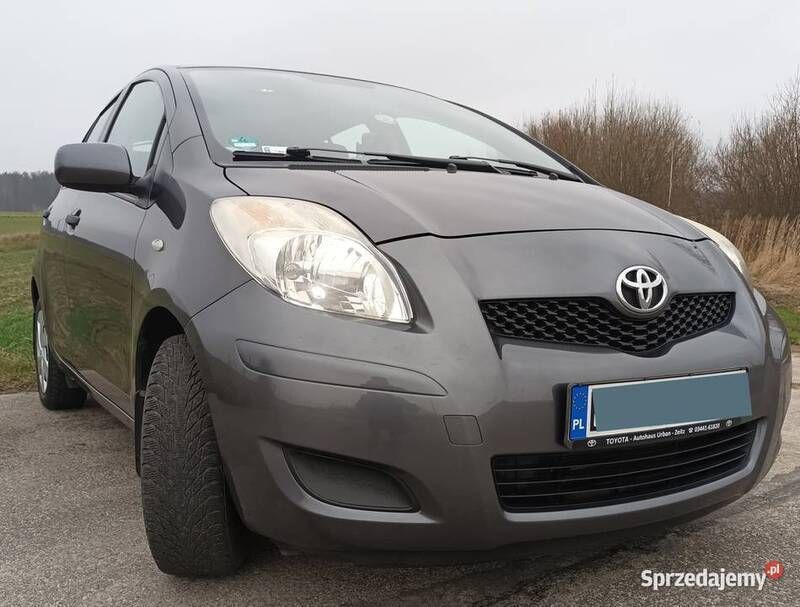 Szary Używany 2009 Toyota Yaris Hatchback | 18 800 zł (Uczciwa cena) - Obraz 1/4