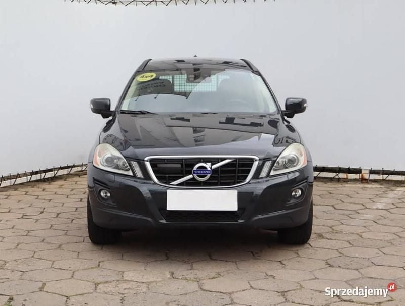 Szary Używany 2010 Volvo XC60 SUV | 44 499 zł (Uczciwa cena) - Obraz 1/4