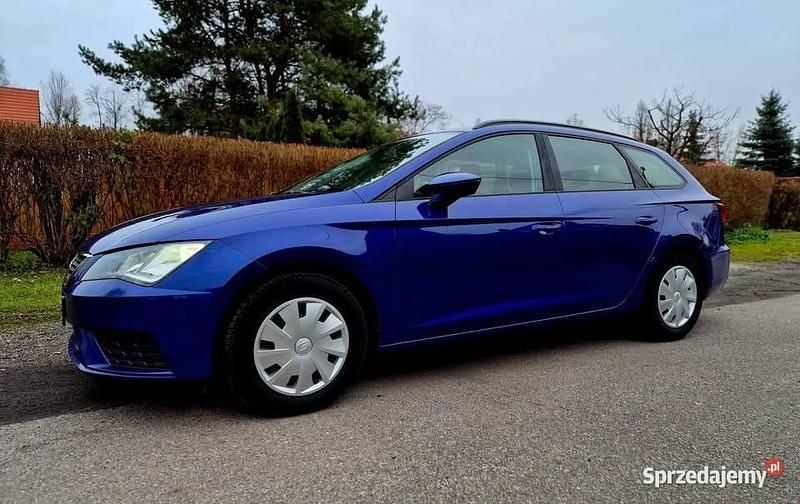 Niebieski Używany 2017 Seat Leon Kombi | 30 000 zł (Uczciwa cena) - Obraz 1/4