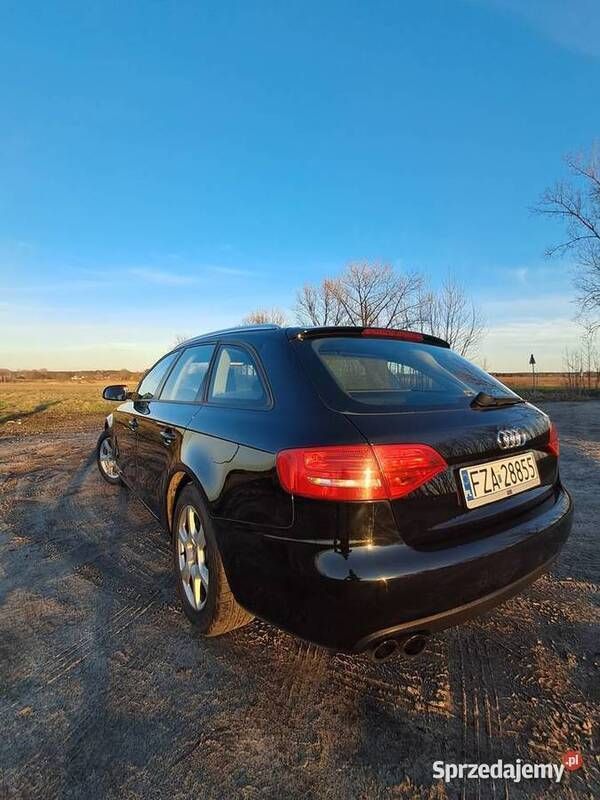 Używany Audi A4 2011 Czarny Kombi