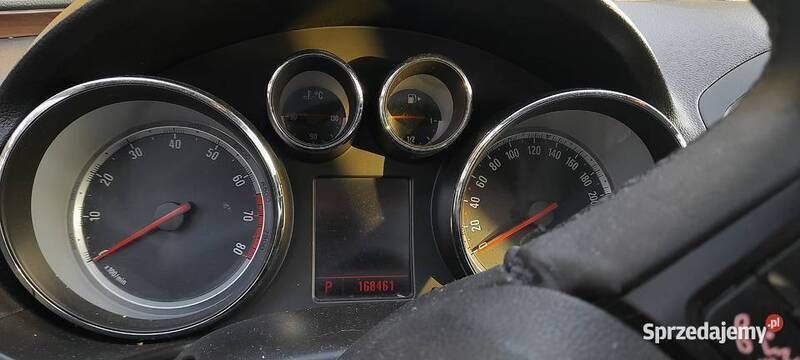 Używany Opel Insignia 220 KM (161 kW) 2009 Zielony Sedan/Limuzyna