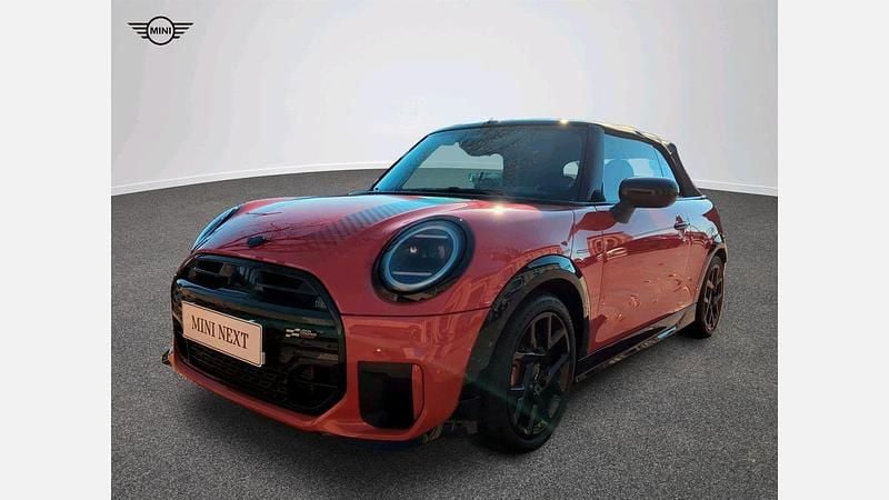 Chili red ii Używany 2024 Mini John Cooper Works Cabriolet Kabriolet | 179 900 zł - Obraz 1/4