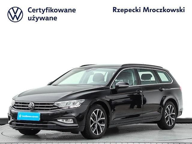 Używany 2024 VW Passat Kombi | 92 500 zł (Uczciwa cena) - Obraz 1/4