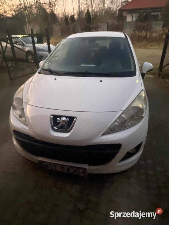 Biały Używany 2011 Peugeot 207 Hatchback | 11 500 zł (Uczciwa cena) - Obraz 1/4