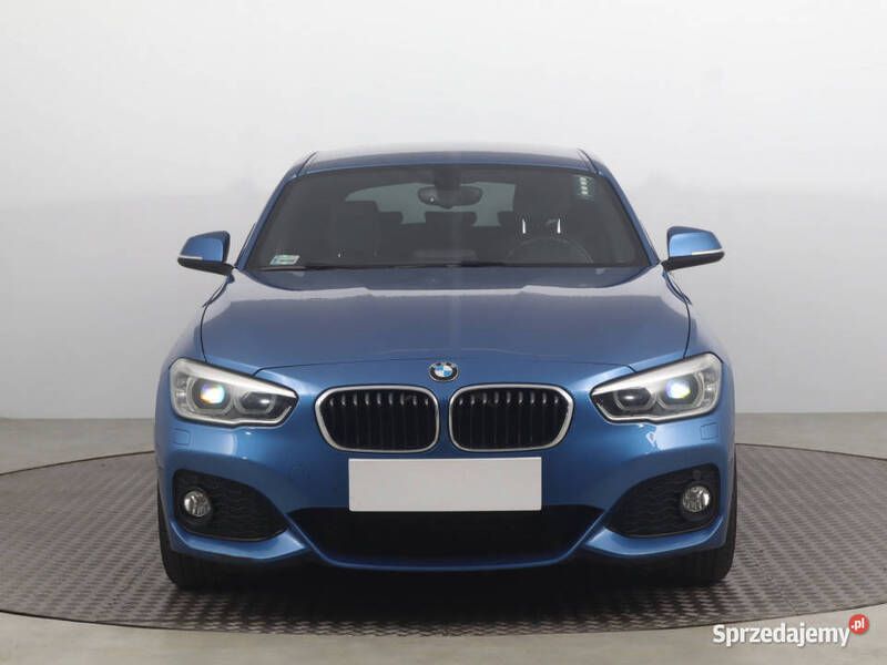 Niebieski Używany 2015 BMW 118 Hatchback | 62 999 zł (Dobra cena) - Obraz 1/4