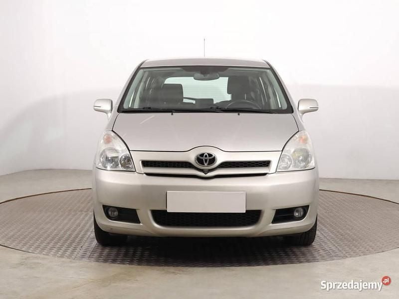 Srebrny Używany 2005 Toyota Corolla Verso Minivan | 7999 zł (Uczciwa cena) - Obraz 1/4