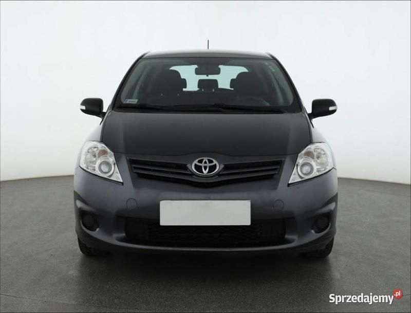 Używany Toyota Auris 2012 Szary Hatchback
