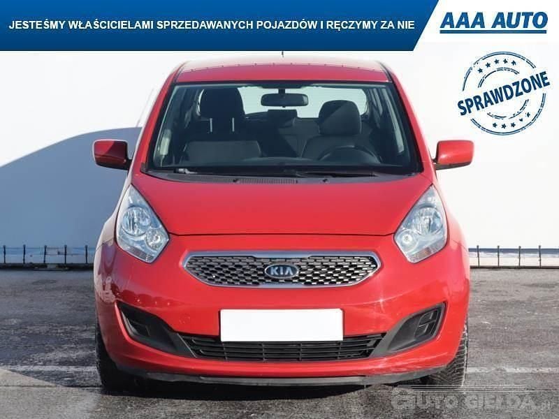 Używany Kia Venga 90 KM (66 kW) 2010 Czerwony Hatchback