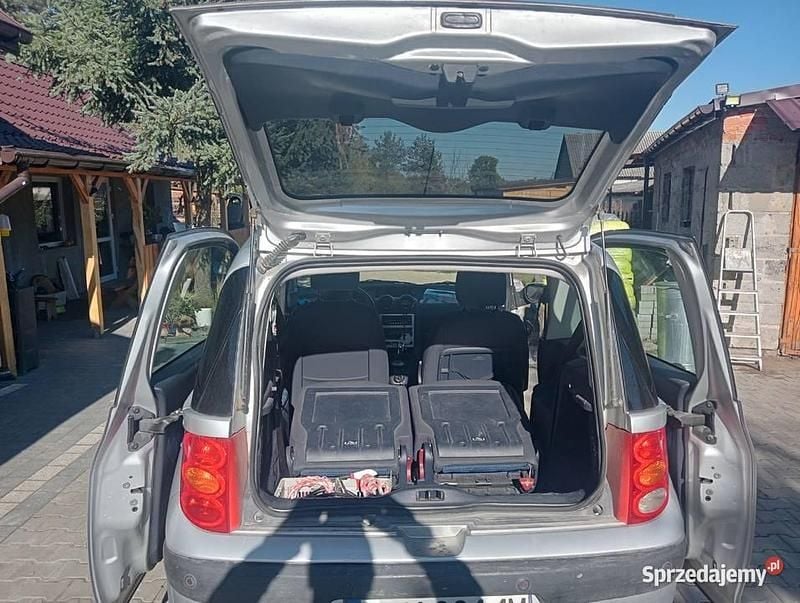 Używany Peugeot 1007 2007 Minivan