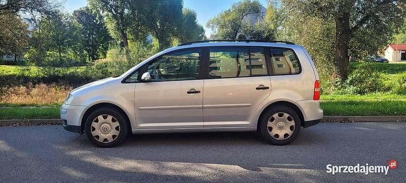 Używany 2006 VW Touran Minivan | 9950 zł (Uczciwa cena) - Obraz 1/4