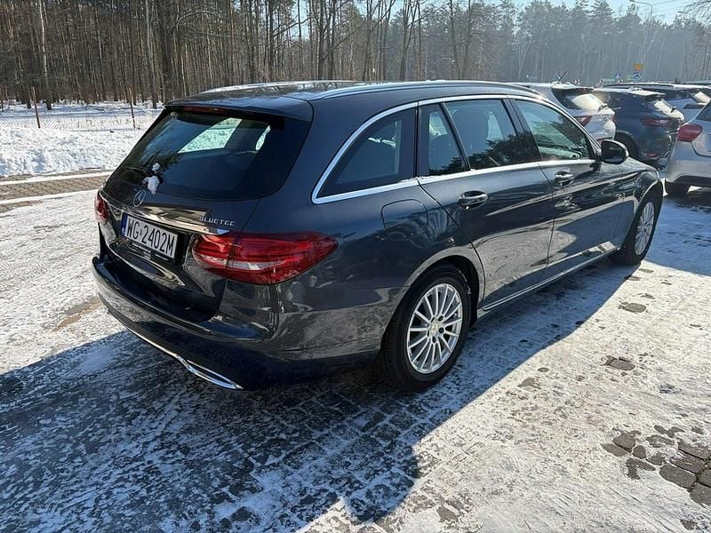 Używany Mercedes C180 116 KM (85 kW) 2015 Szary Kombi