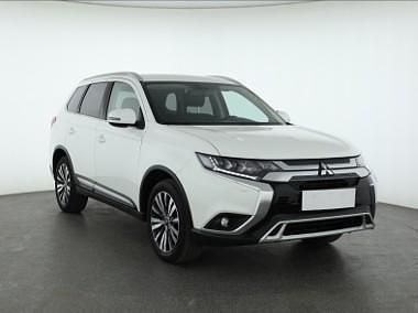 Biały Używany 2019 Mitsubishi Outlander SUV | 77 999 zł (Uczciwa cena) - Obraz 1/4