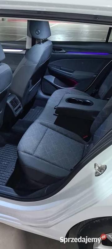 Używany VW Golf VIII 131 KM (96 kW) 2021 Kombi