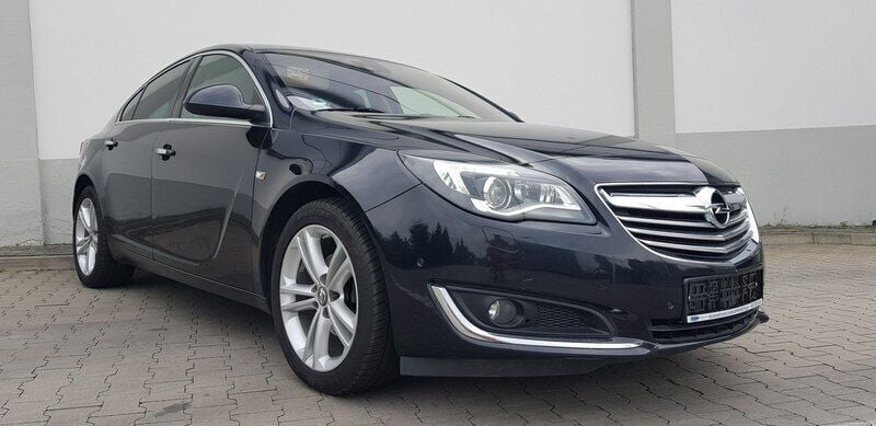 Używany Opel Insignia 140 KM (102 kW) 2015 Inny kolor Hatchback