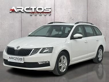 Biały Używany 2020 Skoda Octavia Ambition Kombi | 43 900 zł (Uczciwa cena) - Obraz 1/4